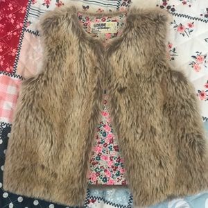 Genuine faux fur vest. Girls 4T- 5T